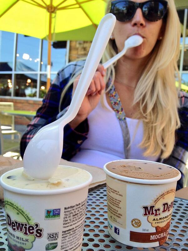 squareorganics's tweet photo. 2 prego cravings in 1: ice cream &amp; coffee! Props @MrDewies for not using nat flavors &amp; being @NonGMOProject Verified http://t.co/hL9oiKR8VS