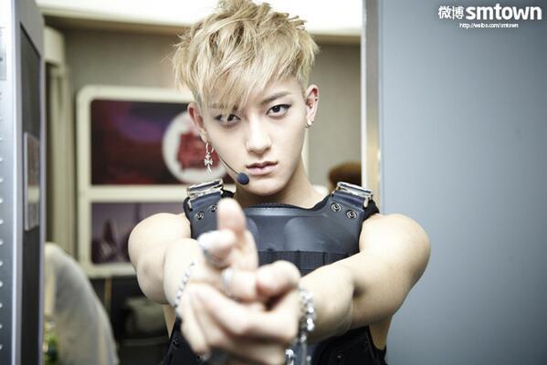 BARBIE9IRLS's tweet photo. Let me shoot you :v http://t.co/VJmKPDOLDt