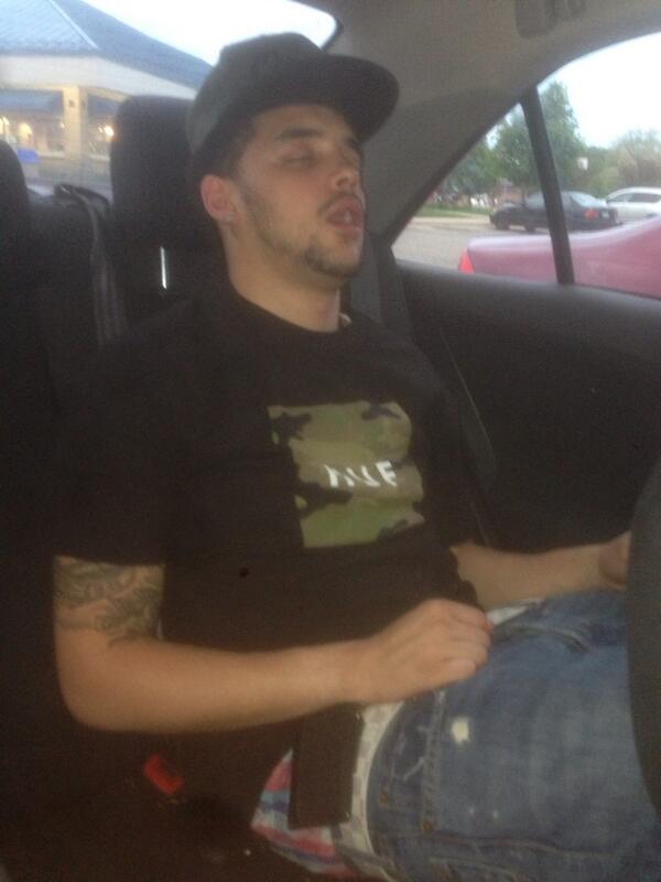 keemG4NG's tweet photo. Niggas can't hang lol http://t.co/llhrTSXzP4