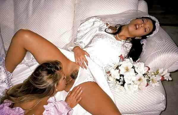 naughtybrides's tweet photo. Bridesmaid doing her bit for the bride http://t.co/QE7T6iHCrO