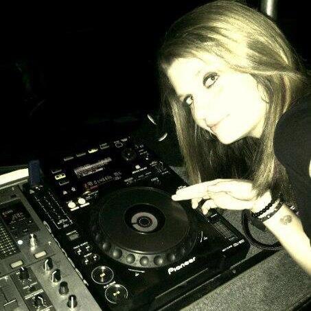 Some djing pics :P