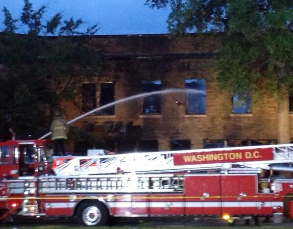 fox5melanie's tweet image. #dcfire still knocking down hotspots nearly 12 hours after #fragers fire on #capitolhill #myfoxdc