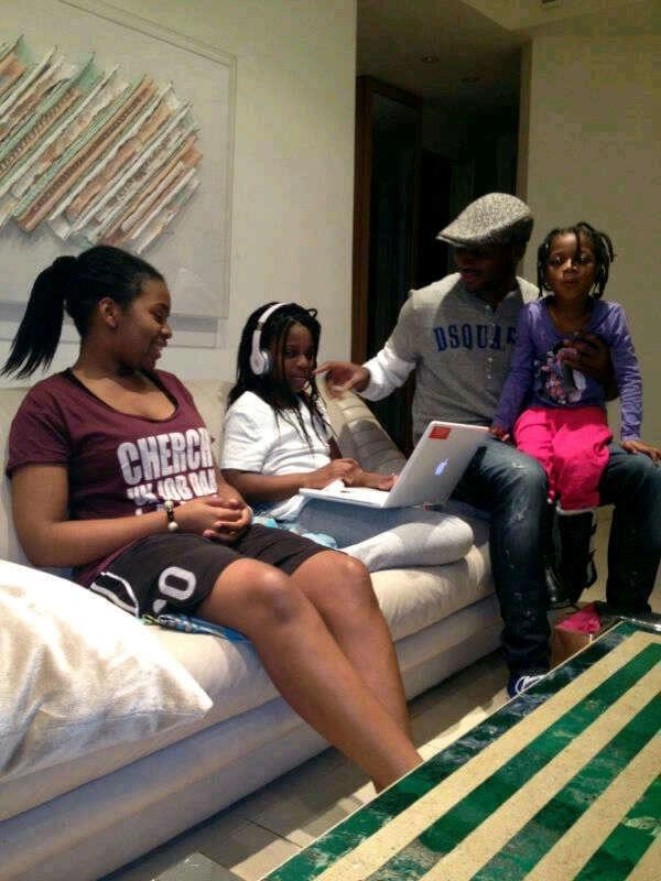 EricDjemba19's tweet photo. mes princesses #nantes http://t.co/Q8BeDL4QpP