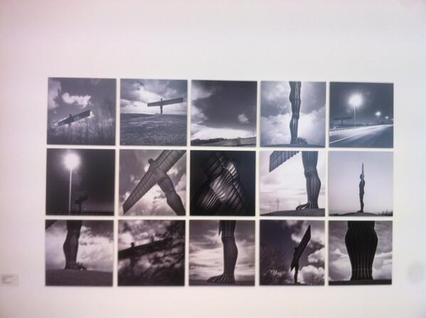 GNRCulture's tweet photo. Love Colin Davison's Angel of the North photos @globegallery @_dearangel. http://t.co/1qA4ronLQV