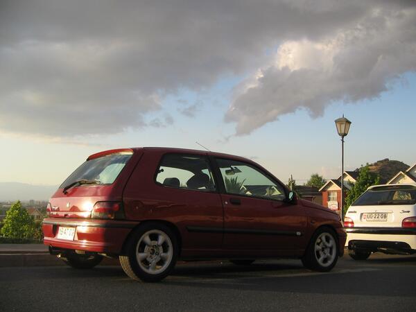 RSTChile's tweet photo. #renault #Clio #16s Chile :D http://t.co/4EGVqSxtKh