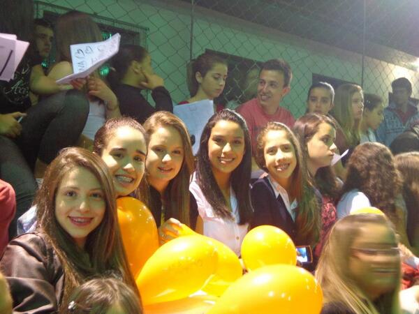 maah_laura's tweet photo. amo vocês <3    @__maariaclara  @mclaraa_  @SabrinaCost_  @aclara98_ http://t.co/4JVVNqBnpT