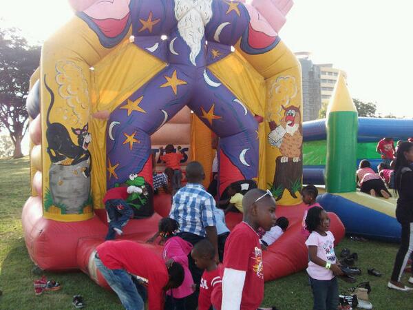 For your Kiddies Party ...Carlnellis Events put smiles on the kids.