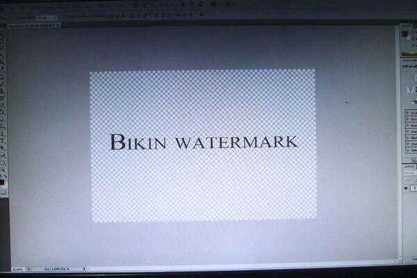 IgniteSchool's tweet image. #jogja 05. ketik sesuai yg diinginkan. jika ingin menyisipkan logo sebaiknya dengan format PNG juga. #ignitetutorial