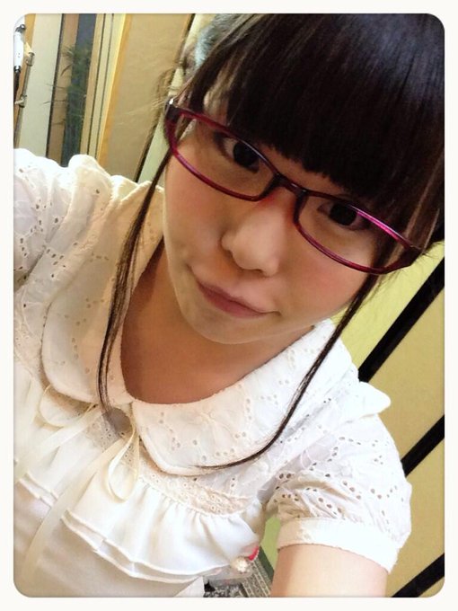 無事に撮影終わりました★すごく楽しかった(つ&forall;｀*)！こんな妹いりませんか(ノ&omega;・｀)？笑 http://t.co/8FCEKskPoQ