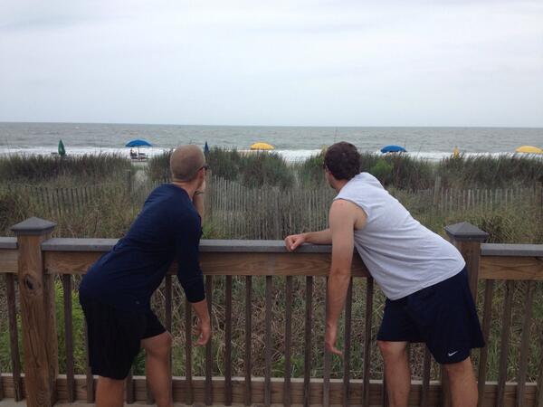 BSchwartzz's tweet image. Sometimes you just have to put out the vibe. #beachstuff @TaylorHill @ColinBates25