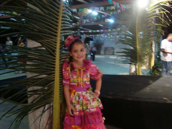 FernandaNias's tweet photo. Existe mais gotosa? Tia Amaaaaaaaaaaaaaa... #Linda http://t.co/ZKCXmdm9lo