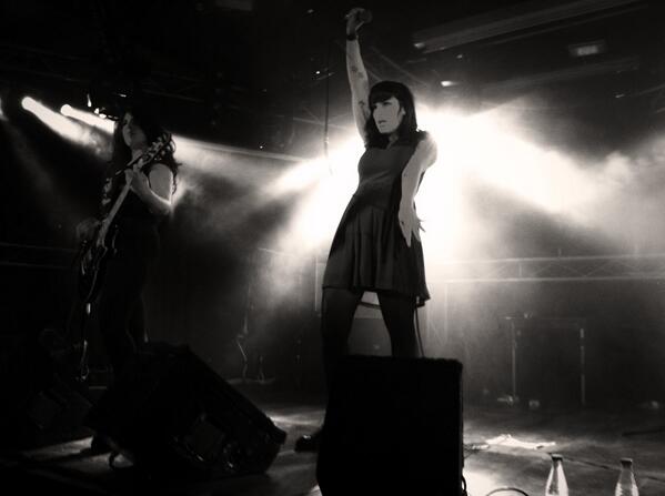 dconde_dc's tweet photo. Hoy los de @fizzystate hemos estado viendo a @ZuloakBand en la Sala Penelope. Habeis estado geniales! :) http://t.co/JsTShGUYxi