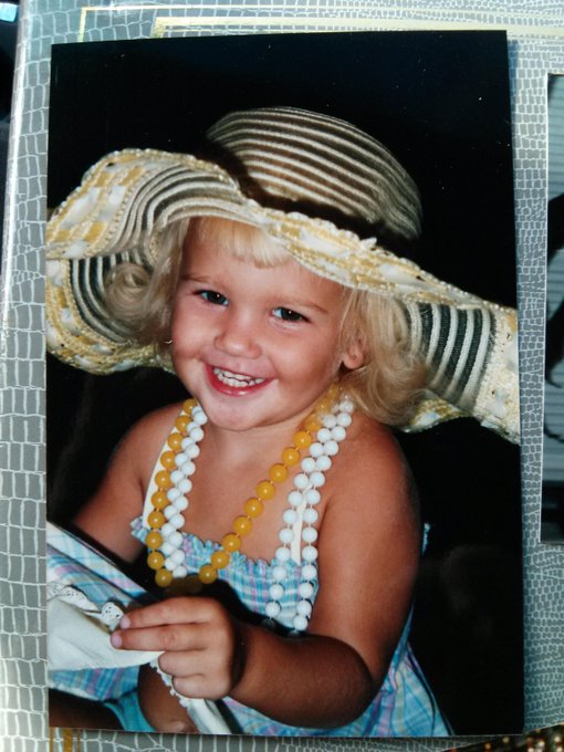 I'm looking at old picture memories with my mom. Here's me at 2 years old :-) http://t.co/KcXELWV55F<a href="/tag/gymlife"class="tags"><span>#gymlife</span></a><a href="/tag/fitchick"class="tags"><span>#fitchick</span></a>