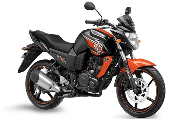 India_Yamaha's tweet photo. The #styllish #Yamaha #FZ-S crafted to exalt, exhilarate & exceed. Ride to make the right moves on the streets. http://t.co/ztSS4AO773