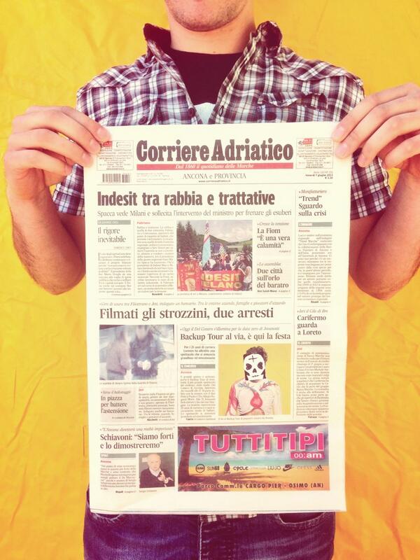 La prima pagina del Corriere Adriatico (detto anche Il Bugiardone) di oggi.