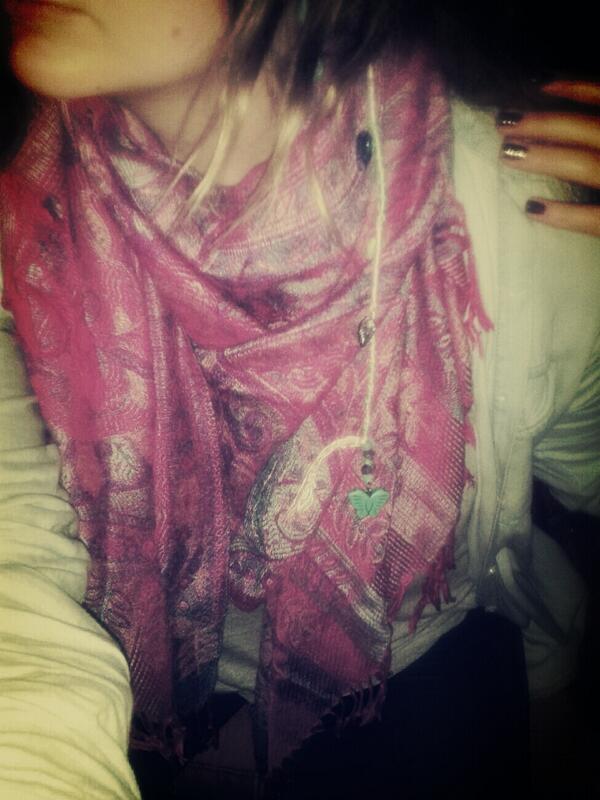 crazy_kayls92's tweet photo. Got a hair wrap :):) specially <3 the butterfly xx http://t.co/rxJ37oSpDN