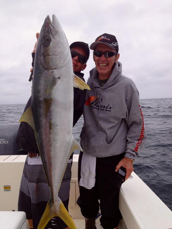 SeasonsFishing's tweet photo. Angler Richard Krumbein gets himself the one he has been after for a good while! Congrats buddy! #Yellowtail http://t.co/RoMGNqKxIQ