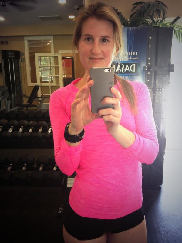 andrea_laine's tweet photo. @blogilates here is my #sweatypic for today!! #juneonfire http://t.co/zHyeNy1Ij9