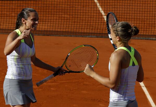 VeronicaKeHai's tweet photo. @SaraErrani @roberta_vinci #LeUniche http://t.co/ThgTPkLMWv