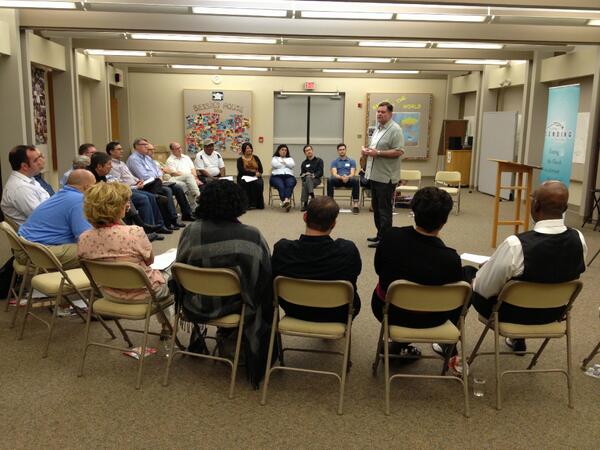 sendingproject's tweet photo. GREAT Sending Network last night w/ @bobrobertsjr -- 30 pastors &amp; church mission leaders from 19 different churches! http://t.co/vzXO2EVpNZ
