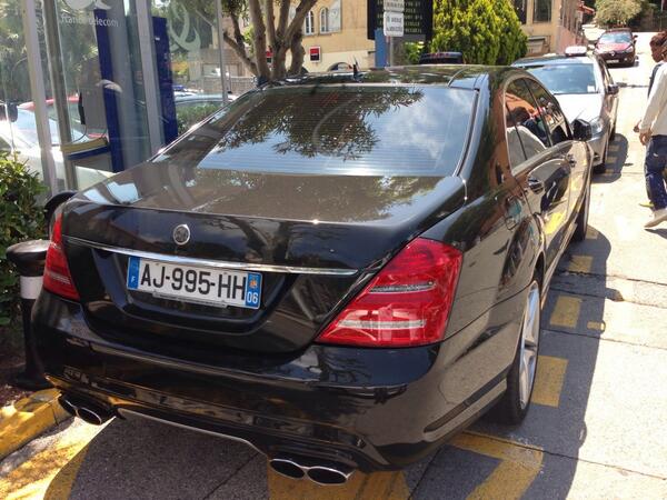 LVthetrillest's tweet photo. Need a Taxi ? S63 AMG only in south france smh http://t.co/8IcwggoTm3