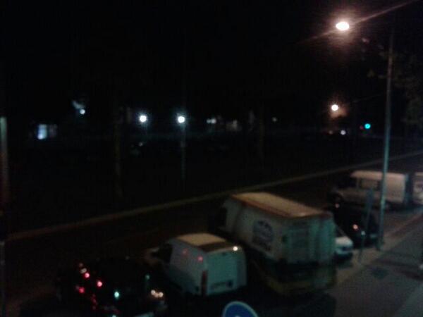 josepduranbdn's tweet image. 23.27 p.m., per segon dia consecutiu un cantó de Marquès de Montroig sense llum! #poniendoorden? #ppfail