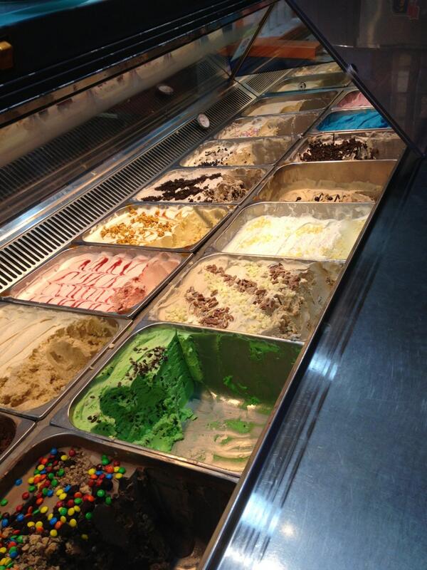 YoMamasIceCream's tweet photo. Rainy days are the best days for an #icecreambreak. Stop by Yo Mama's!! http://t.co/qYFyrVIUrj