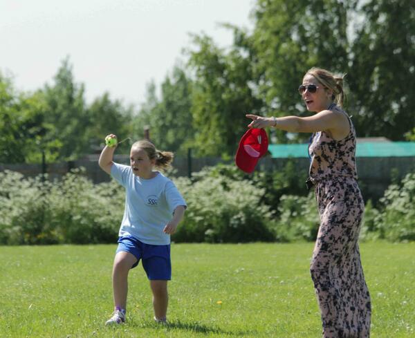 What a fantastic afternoon of rounders with Shay Lane,Crofton.Sharlston and Walton. Photos at wakefieldschoolsports.com