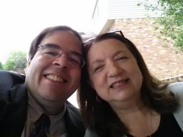 diveIn's tweet photo. Pinky and me http://t.co/qW3bxffRdb