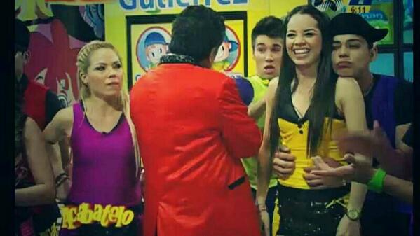 FansDBrandon's tweet photo. #Brarely http://t.co/QXA0Cl7zfy