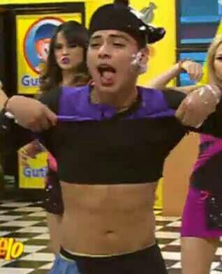 FansDBrandon's tweet photo. Jshaisbalja todo esoo *-* http://t.co/zTzAvKtoEo