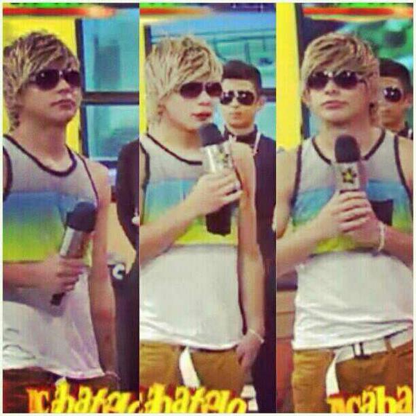 FansDBrandon's tweet photo. Omidios *--* http://t.co/jw6yi77dQ7