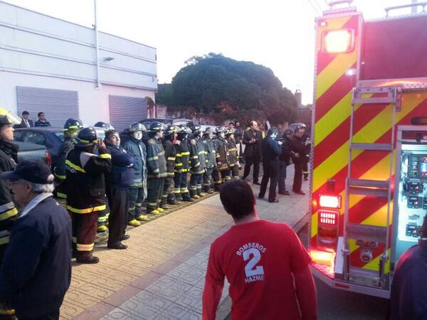 BomberosTalca1's tweet photo. Llegada H-2 de la 2da CIA Bomberos Talca. Unico en Chile. http://t.co/SAgSP4XVzu