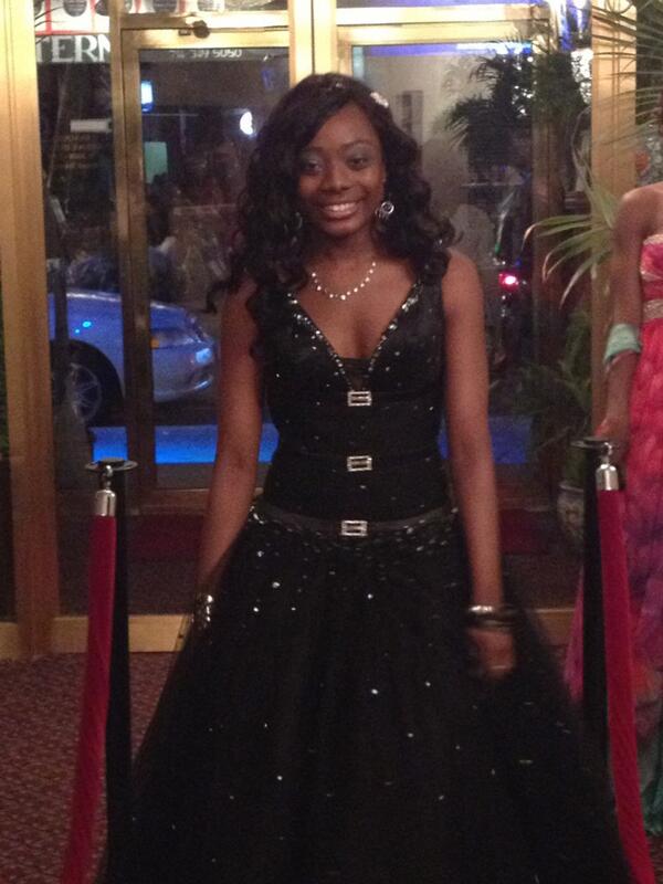 passport2hauteT's tweet image. @S_C_ 😊 Lemmee kno if u and @Beyonce are sponsoring scholarships/grants 4 2013 my kid's ready🎓🎉 #PROMNIGHT2013 🎓🎉 ty