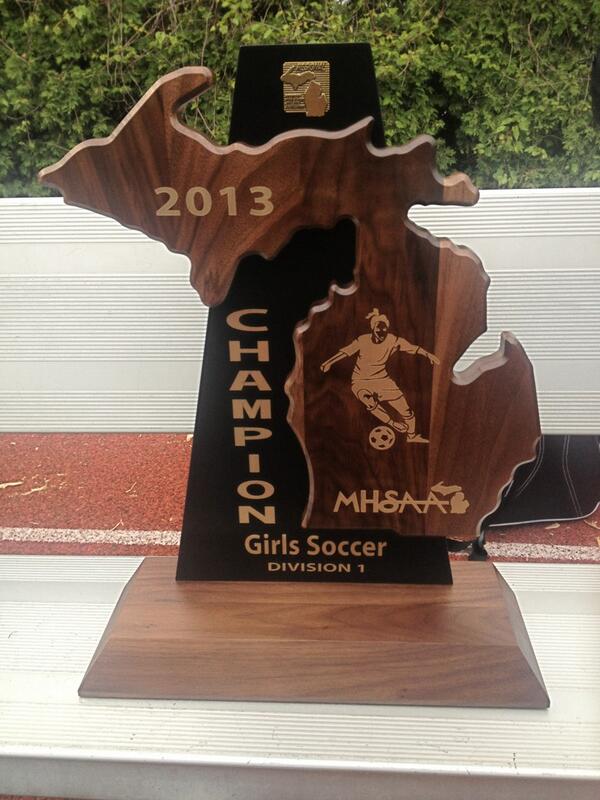 TCGirlsSoccer's tweet photo. TCVS EVEN CUTER WITH THE REGIONAL CHAMPIONSHIP!!!!!!!!! #FINALFOUR #5-1 #⚽ http://t.co/GBJNPEhBsZ