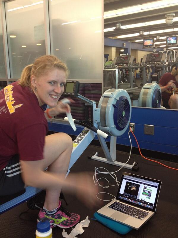 marthasmith92's tweet photo. @UBCRowing setting up shop at the bird coop. #dedication #birdcoopergs suck http://t.co/UnDfYW9u90