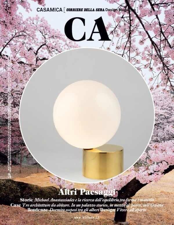 With @Corriereit newspaper, CASAMICA magazine. "Tip of the tongue" on the cover.