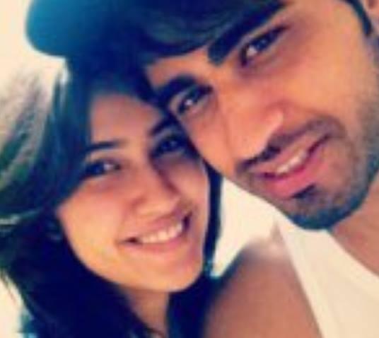 sheena_bajaj's tweet photo. with mehul !! http://t.co/QJw7MMG0d5