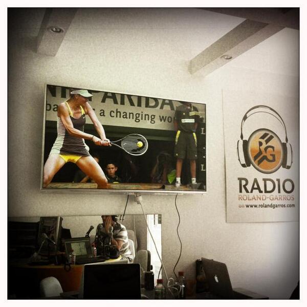 RadioRG1's tweet photo. La finale dames en direct sur radio RG #RG13 @rolandgarros http://t.co/NbHdJodX2p