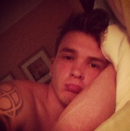 mariplazz's tweet image. #OneDirectionEnMexico Esta foto la subio Josh a su instagram diciendo que no podia Dormirse. 
-BetJB