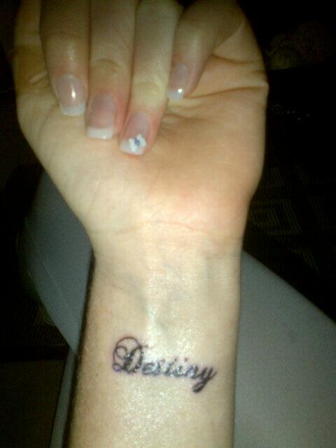 Dale_Kie's tweet image. An eventful day :D Nails and tattoo done :D #GirlsDayOut #SpontaneousMoments