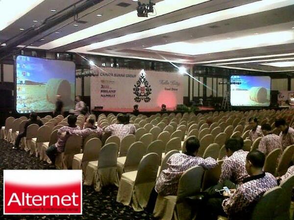 alternetrental's tweet image. Hello kitty Product Launching by Cahaya Buana Group.. #screenprojector &amp;amp; #plasmatv supported by #alternetrental