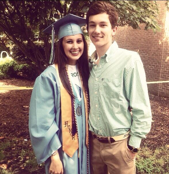 d2mills's tweet image. So so proud of my first born niece @itsLeBOtime! Oh the places you'll go...#hsgraduate #wareagle