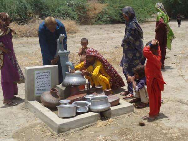 HFoundationUSA's tweet photo. 59 Water projects completed in Sindh in the past 14 weeks, providing clean water to thousands and preventing disease http://t.co/Z5220taOK3