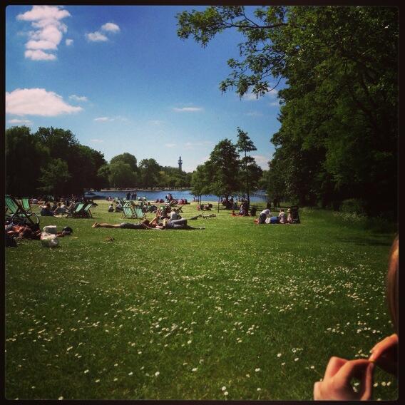 CamilleRetoret's tweet photo. Regent's Park #Sunnyday #London http://t.co/hQ7DpoFtff