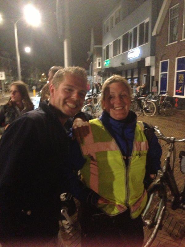 willemplas's tweet photo. Met ilse op de foto http://t.co/KT1YNbwrsK