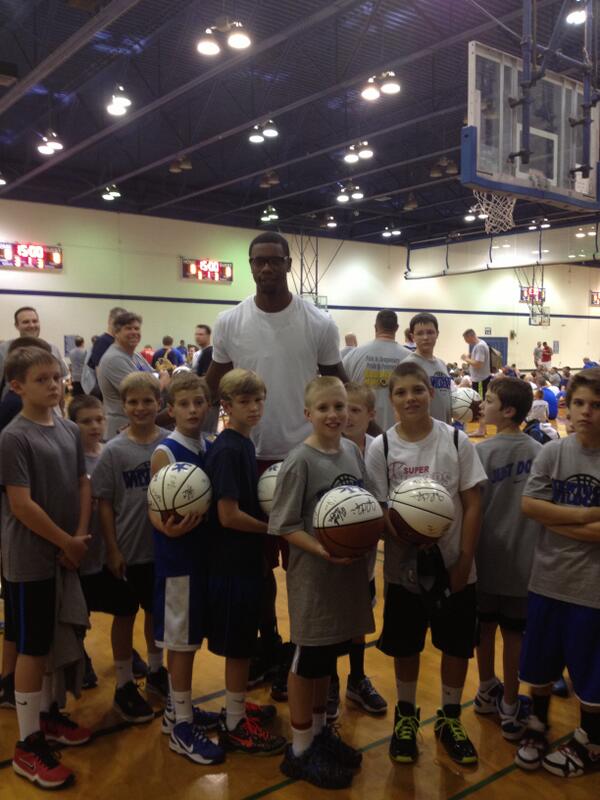 CoachCalArk's tweet image. No surprise, @TerrenceJones1 still gets swarmed when he's here. The campers loved him.