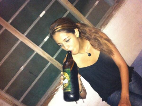 JessicaaQuevedo's tweet photo. Bien finita la damita http://t.co/reGviXtiDI
