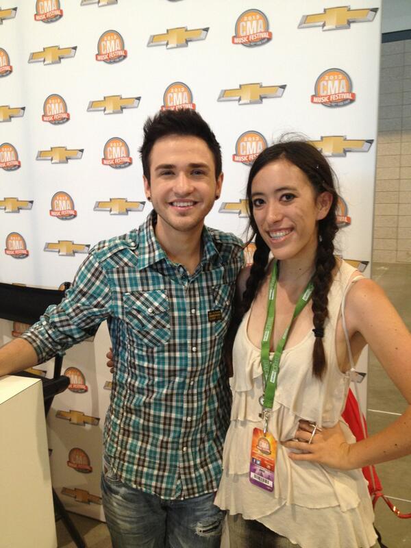 Kt_christine's tweet photo. @aaronkellyai09 so awesome to meet you today dude! You're chill! :) http://t.co/XDkJkiAbGw