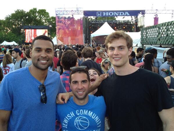 RAyers42's tweet photo. Mud fest RT @timabro21: With the young lords @RAyers42 and @ARealGAL in NYC http://t.co/Kl3t4fZi4q